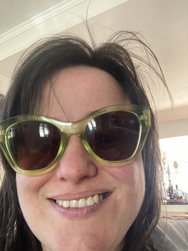 Amy - green sunglasses